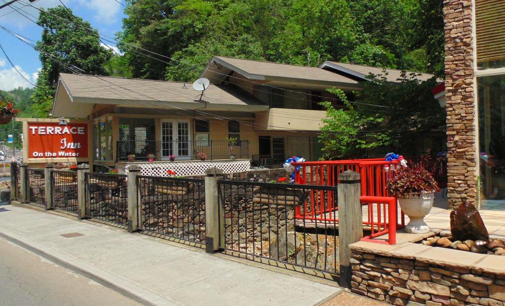 Terrace Inn On The Water 개틀린버그 외부 사진